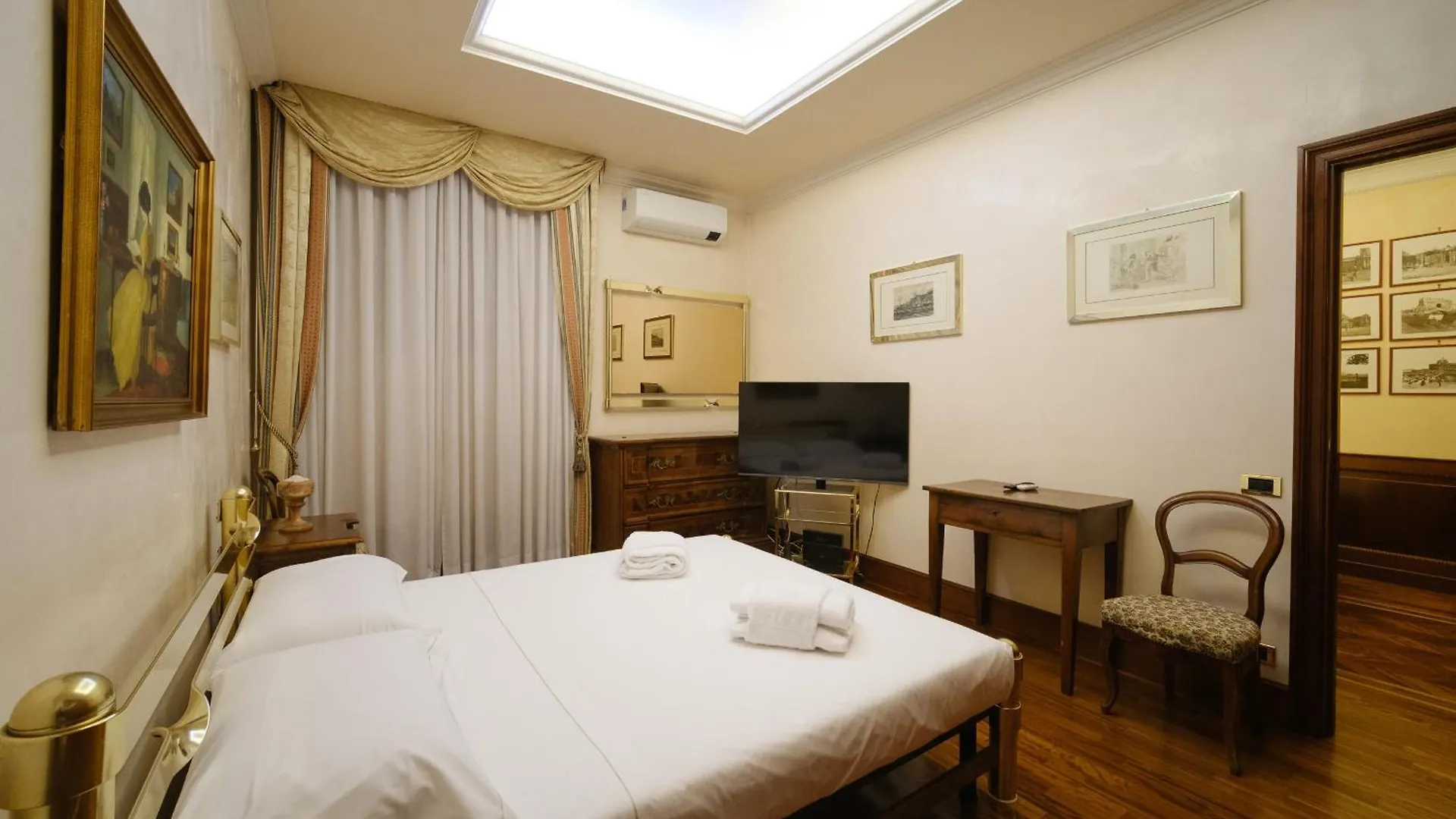 Apartment Spanish Steps Retreat Buddyrent Rome